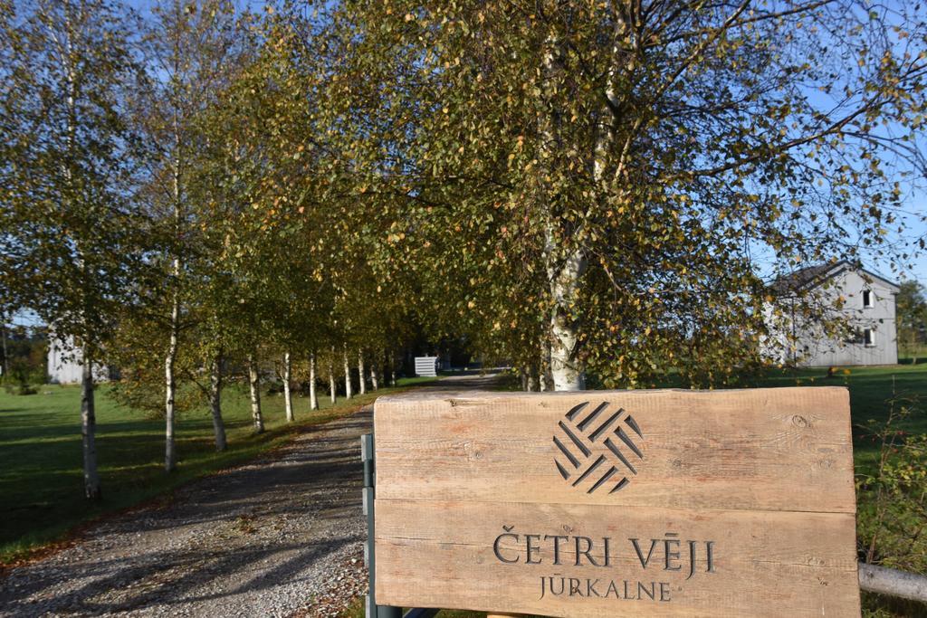מלון ז'ורקלנה Cetri Veji מראה חיצוני תמונה